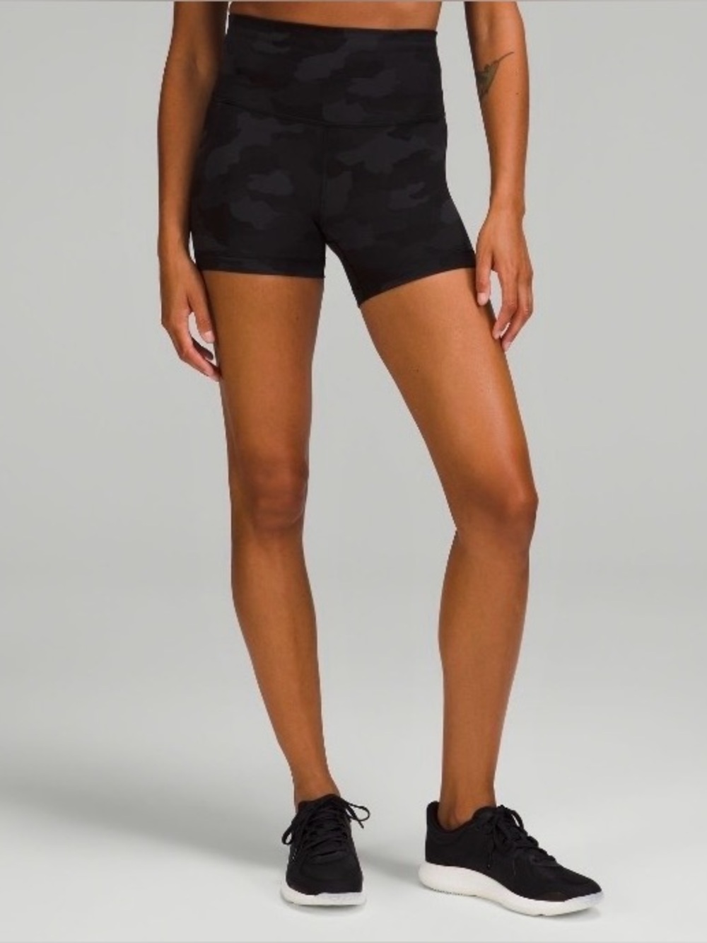 Lululemon Wunder Train 4’ shorts
